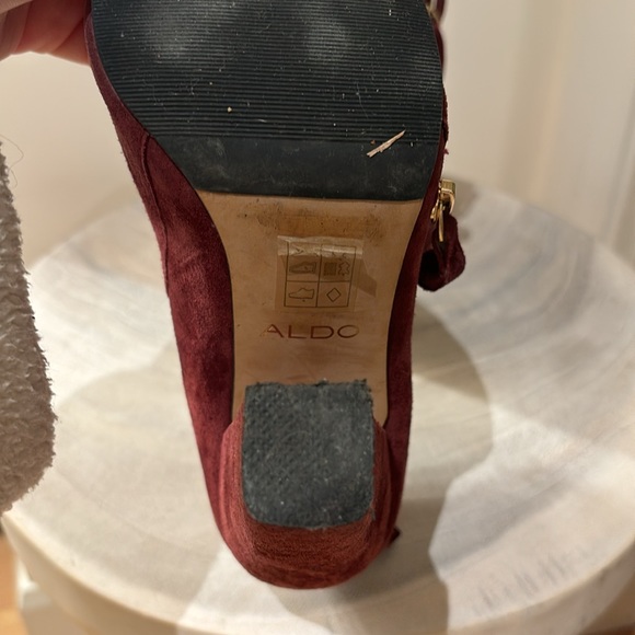 Size 6 Aldo booties - Picture 6 of 6